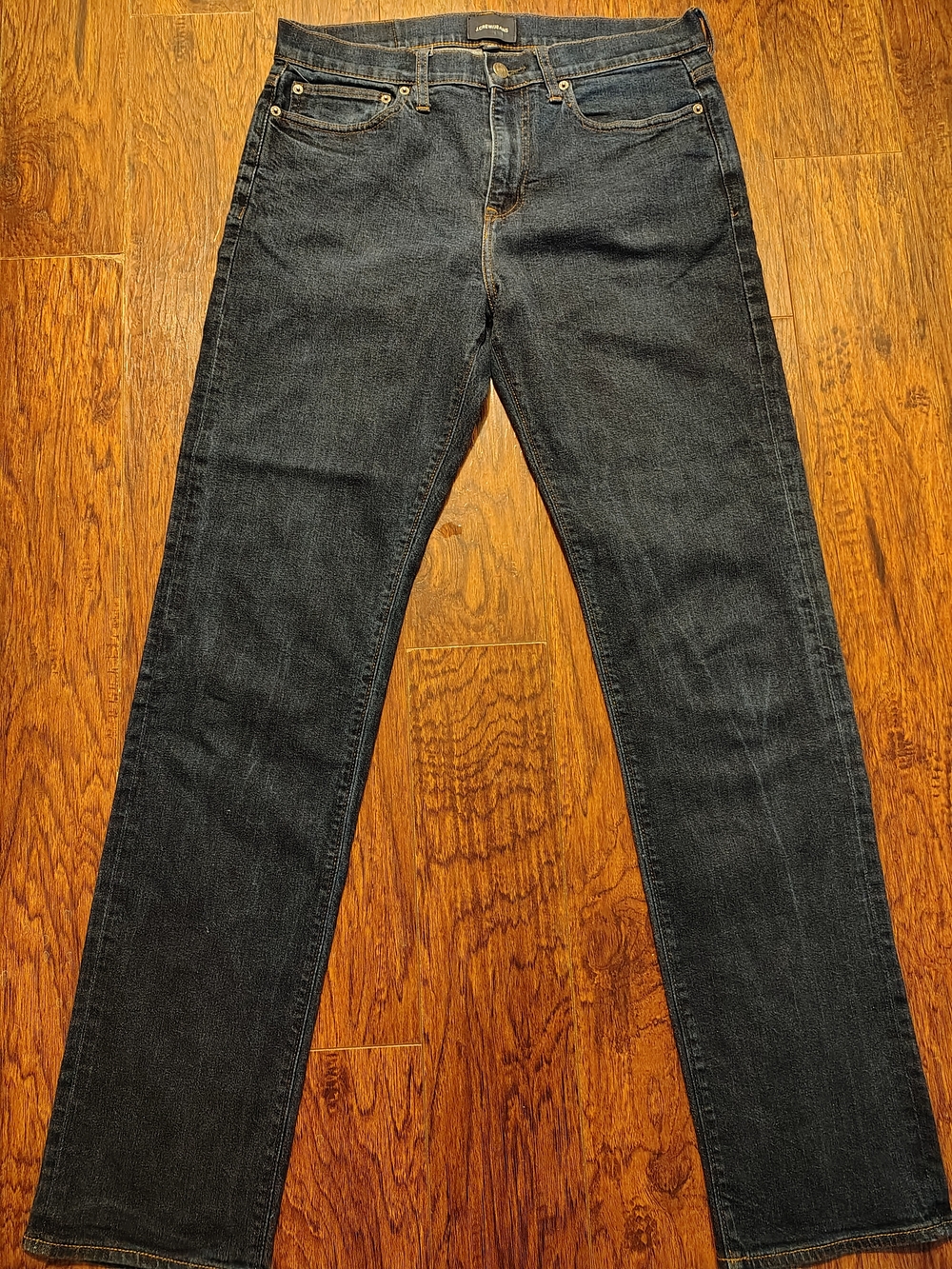 Men's Dark Blue Straight-Leg Jeans - Classic Denim
